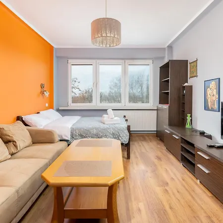 Zielona Nowa Huta By Bookinghost 크라쿠프