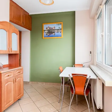 Zielona Nowa Huta By Bookinghost *